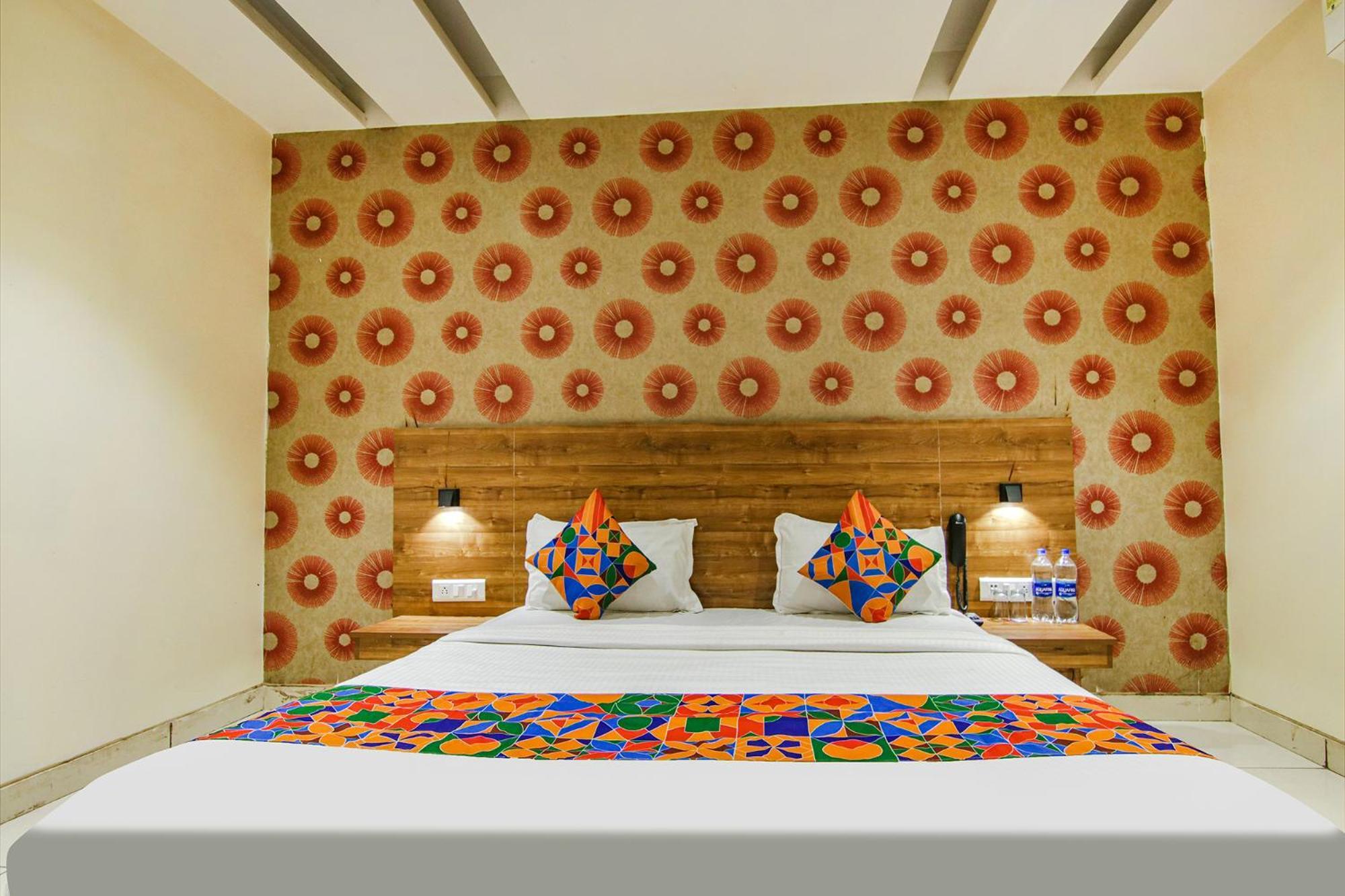 Fabhotel Golden Glory New Delhi Exterior photo