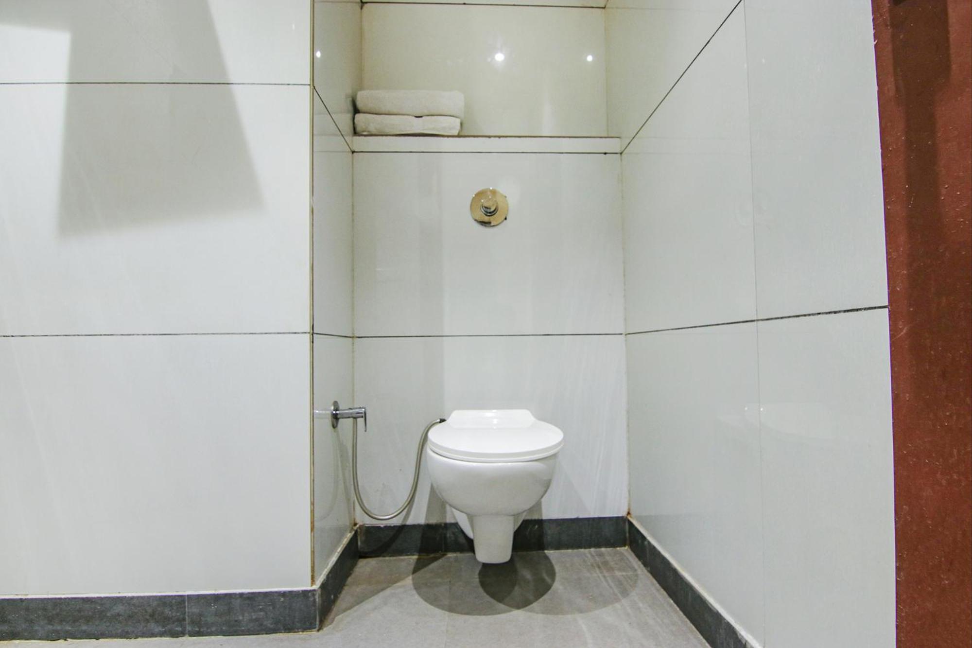 Fabhotel Golden Glory New Delhi Exterior photo
