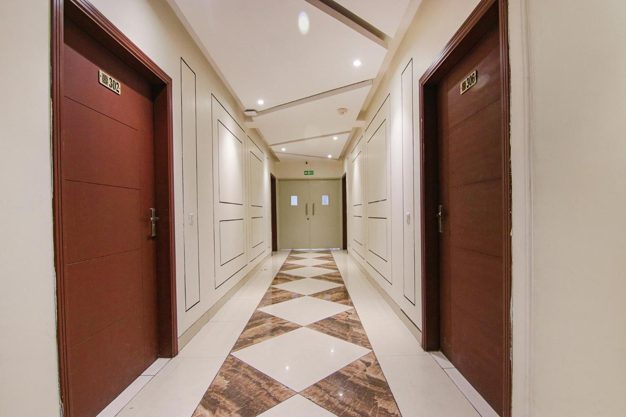 Fabhotel Golden Glory New Delhi Exterior photo